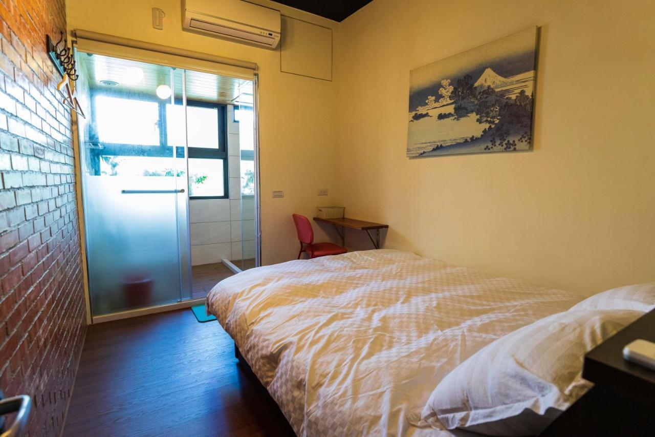 Hostel Alley Inn -桃園民宿075 大渓区 エクステリア 写真